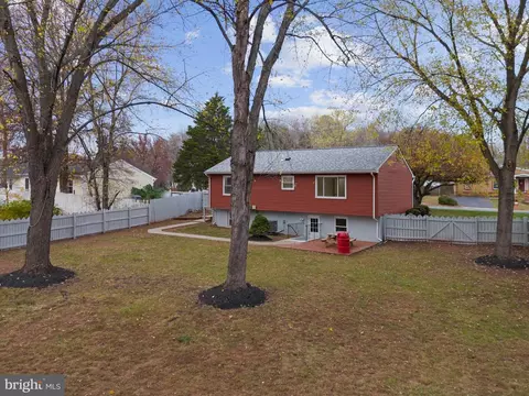 Exterior - 9195 Winterset Dr, Manassas, VA 20110 photo 10 of 11
