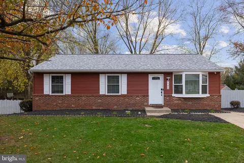 Exterior - 9195 Winterset Dr, Manassas, VA 20110 photo 2 of 11