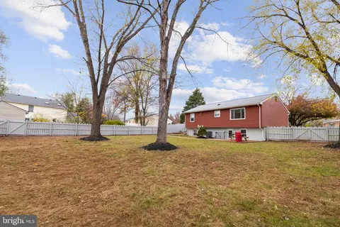 Exterior - 9195 Winterset Dr, Manassas, VA 20110 photo 8 of 11