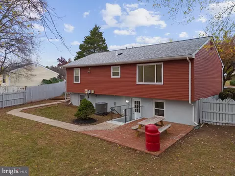 Exterior - 9195 Winterset Dr, Manassas, VA 20110 photo 5 of 11