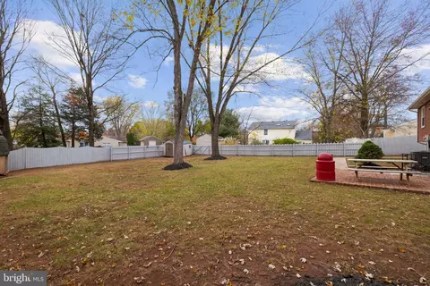 Exterior - 9195 Winterset Dr, Manassas, VA 20110 photo 6 of 11