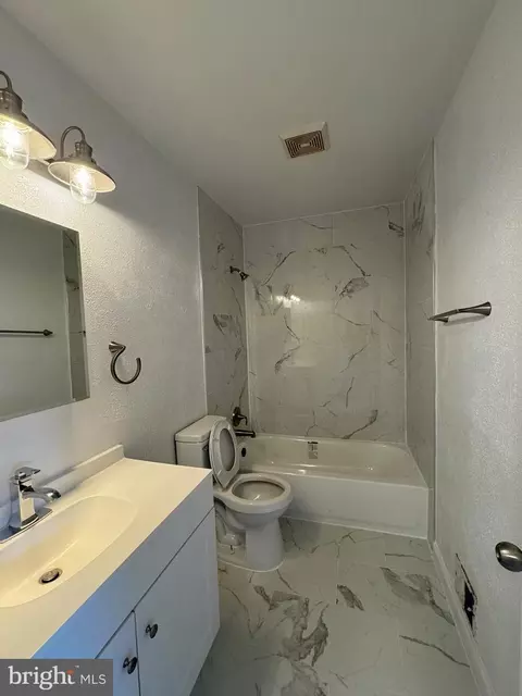 8704 Ditmars Ct, Manassas, VA 20110 photo 18