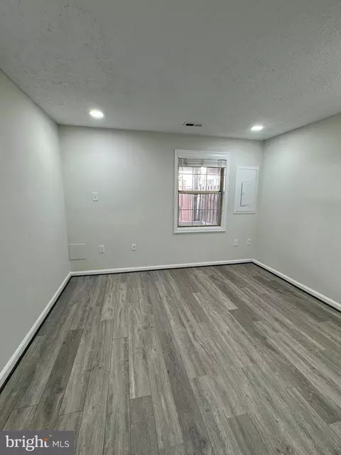 8704 Ditmars Ct, Manassas, VA 20110 photo 12