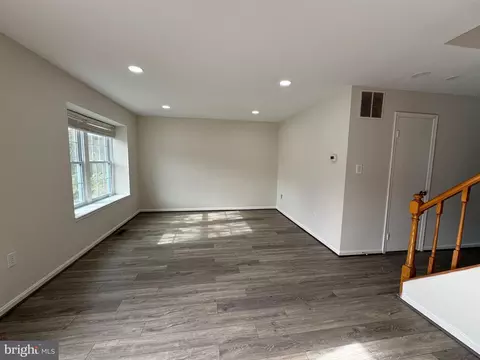 8704 Ditmars Ct, Manassas, VA 20110 photo 7