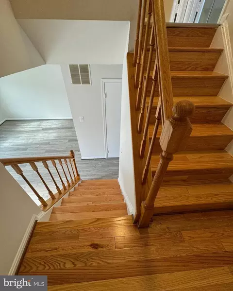 8704 Ditmars Ct, Manassas, VA 20110 photo 10
