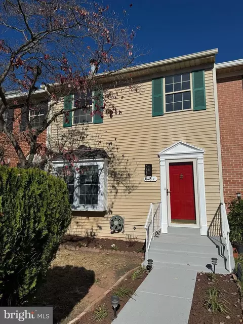 8704 Ditmars Ct, Manassas, VA 20110