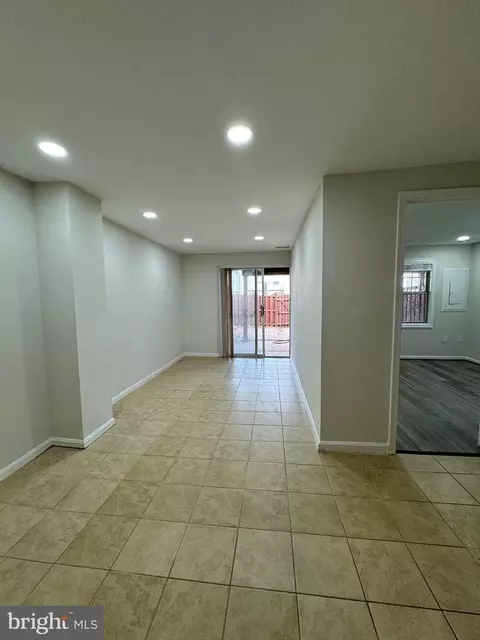 8704 Ditmars Ct, Manassas, VA 20110 photo 16
