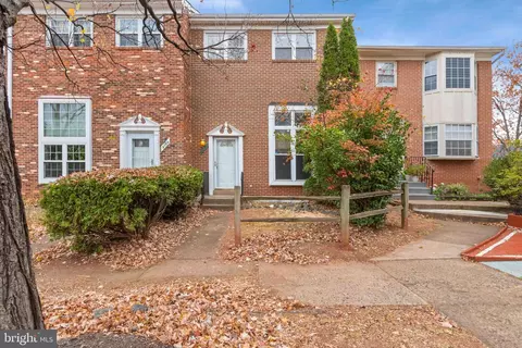 9155 Laurelwood Ct, Manassas, VA 20110