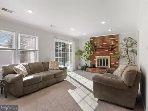 Living - 9022 Miles Pl, Manassas, VA 20110 photo 2 of 2