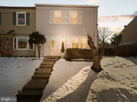 Exterior - 9022 Miles Pl, Manassas, VA 20110 photo 2 of 3