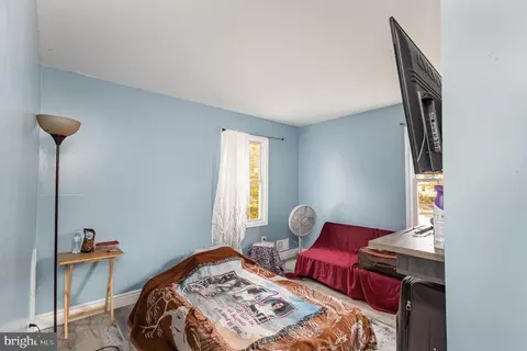 Bedroom - 9728 Bragg Ln, Manassas, VA 20110 photo 6 of 6