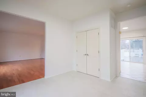 Entry Way - 8675 Nagle St, Manassas, VA 20110 photo 2 of 7