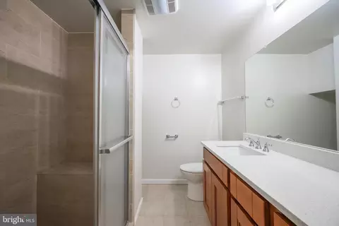 Bath - 8675 Nagle St, Manassas, VA 20110 photo 5 of 6