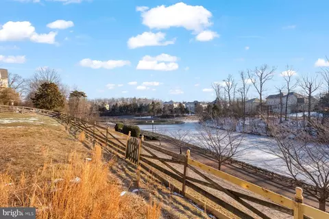 View/Area - 8329 Tillett Loop, Manassas, VA 20110 photo 3 of 3