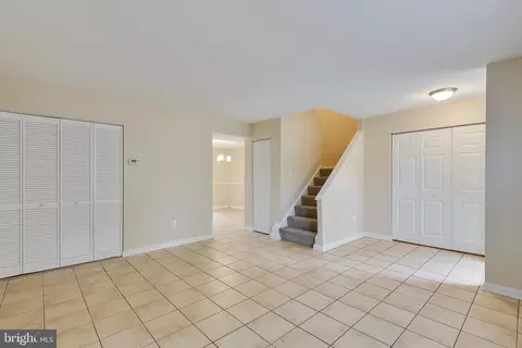9059 Mcclellan Comn Comn, Manassas, VA 20110 photo 5