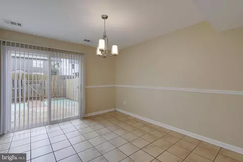 9059 Mcclellan Comn Comn, Manassas, VA 20110 photo 7