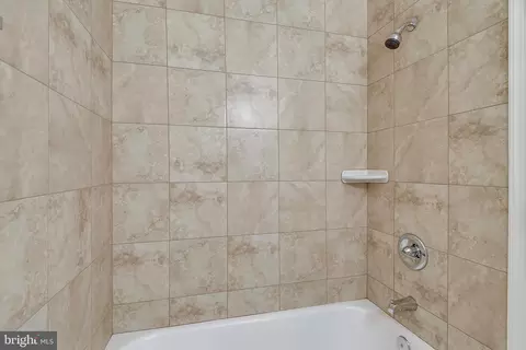 9059 Mcclellan Comn Comn, Manassas, VA 20110 photo 17