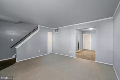 9716 Bragg Ln, Manassas, VA 20110 photo 3