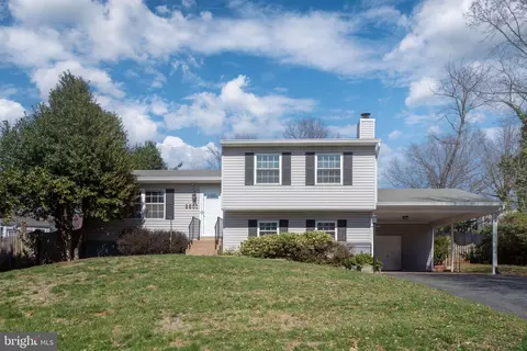 Exterior - 8601 Weems Rd, Manassas, VA 20110 photo 5 of 14