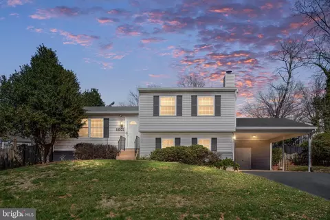 Exterior - 8601 Weems Rd, Manassas, VA 20110 photo 2 of 14