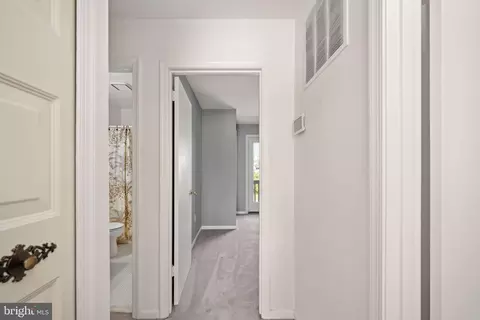 Entry Way - 8601 Weems Rd, Manassas, VA 20110 photo 2 of 4