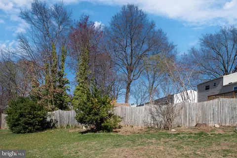 Exterior - 8601 Weems Rd, Manassas, VA 20110 photo 13 of 14