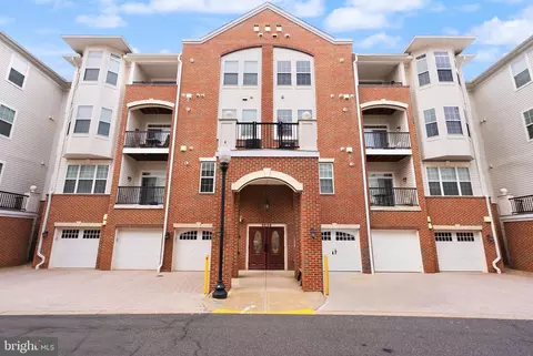 9204 Charleston Dr #110, Manassas, VA 20110