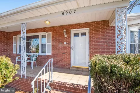 Exterior - 8907 Weir St, Manassas, VA 20110 photo 2 of 10