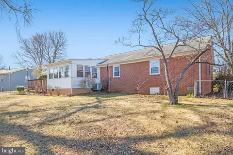 Exterior - 8907 Weir St, Manassas, VA 20110 photo 9 of 10