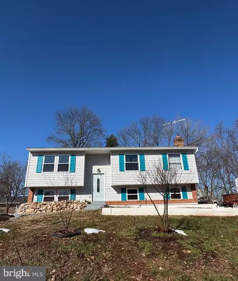 9180 Firethorn Ct, Manassas, VA 20110