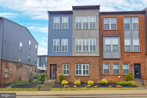 10582 Ratcliffe Trl, Manassas, VA 20110