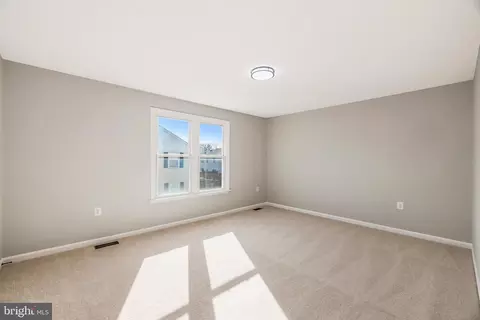 Bedroom - 8977 Miles Pl, Manassas, VA 20110 photo 1 of 5