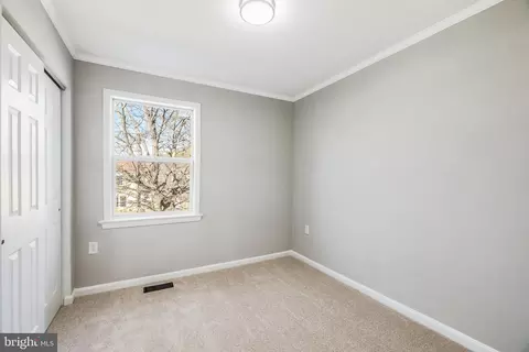 Bedroom - 8977 Miles Pl, Manassas, VA 20110 photo 4 of 5