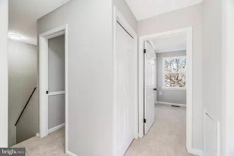 Entry Way - 8977 Miles Pl, Manassas, VA 20110 photo 6 of 6