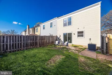 Exterior - 8977 Miles Pl, Manassas, VA 20110 photo 6 of 6