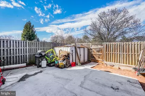 8969 Mcdowell Comn Comn, Manassas, VA 20110 photo 17