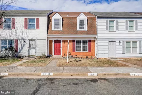 8969 Mcdowell Comn Comn, Manassas, VA 20110