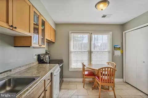 8969 Mcdowell Comn Comn, Manassas, VA 20110 photo 3