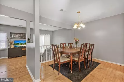 8969 Mcdowell Comn Comn, Manassas, VA 20110 photo 5