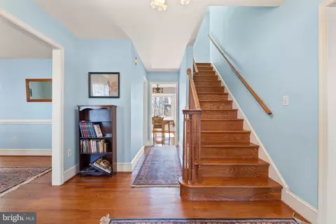 8802 Weir St, Manassas, VA 20110 photo 10