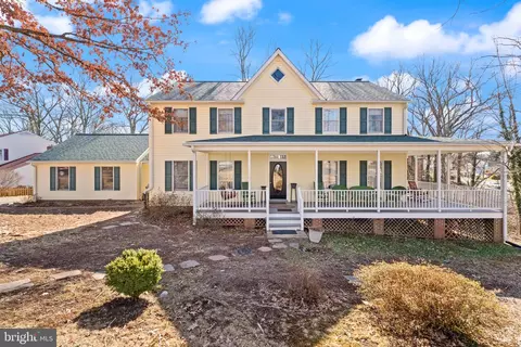 8802 Weir St, Manassas, VA 20110
