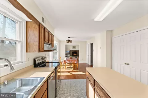 8802 Weir St, Manassas, VA 20110 photo 16