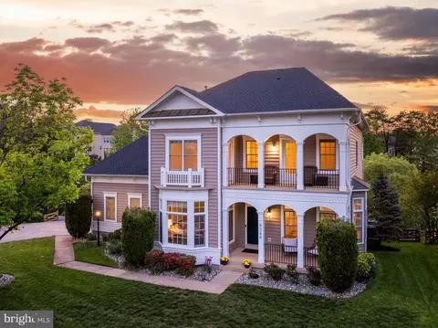 9266 Sumner Lake Blvd, Manassas, VA 20110