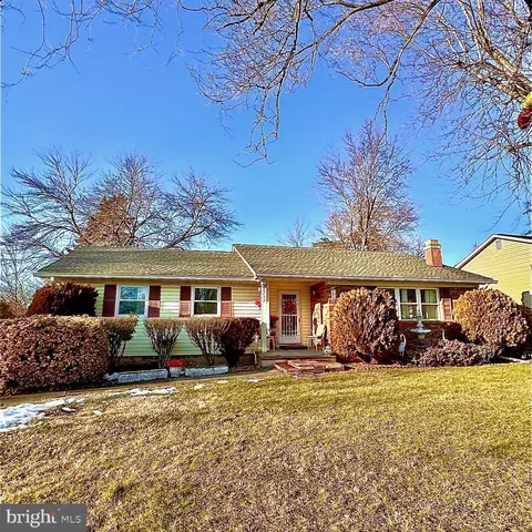 Exterior - 8752 Cather Ave, Manassas, VA 20110 photo 1 of 3