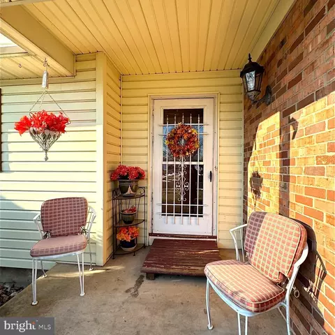 Exterior - 8752 Cather Ave, Manassas, VA 20110 photo 2 of 3