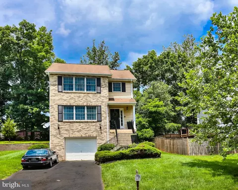 9504 Mckinley Ave, Manassas, VA 20110