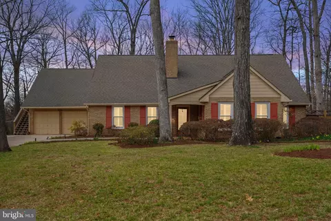 Exterior - 8895 Bond Ct, Manassas, VA 20110 photo 2 of 17