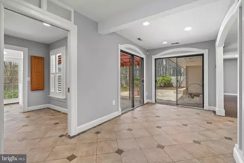 Entry Way - 8895 Bond Ct, Manassas, VA 20110 photo 7 of 14