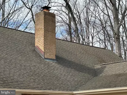 Exterior - 8895 Bond Ct, Manassas, VA 20110 photo 17 of 17