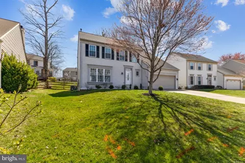 Exterior - 9319 Amaryllis Ave, Manassas, VA 20110 photo 2 of 6